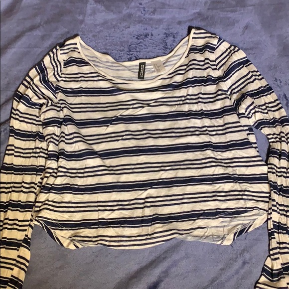 Long sleeve crop shirt - Picture 1 of 2